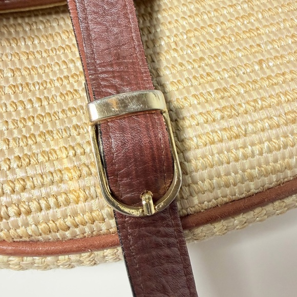 Vintage Etienne Aigner crossbody bag - Picture 6 of 8